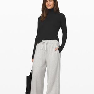Lululemon turtleneck